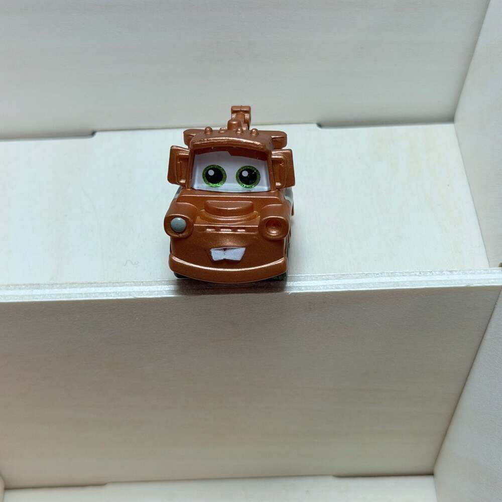 Disney Doorables Series 9 - Mater - Cars
